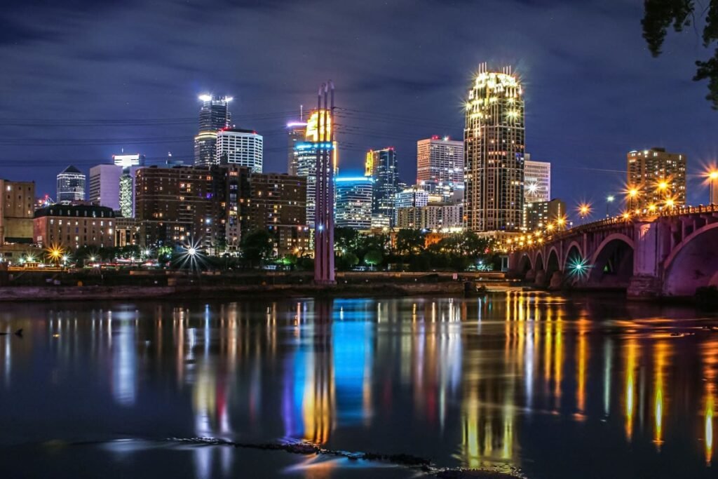 Minneapolis, MN